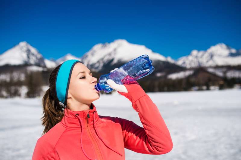 Koliko vode moramo popiti med treningi?